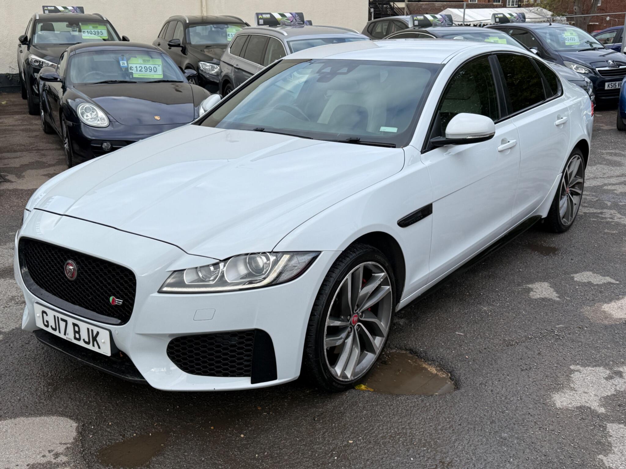 Jaguar XF - Image 7