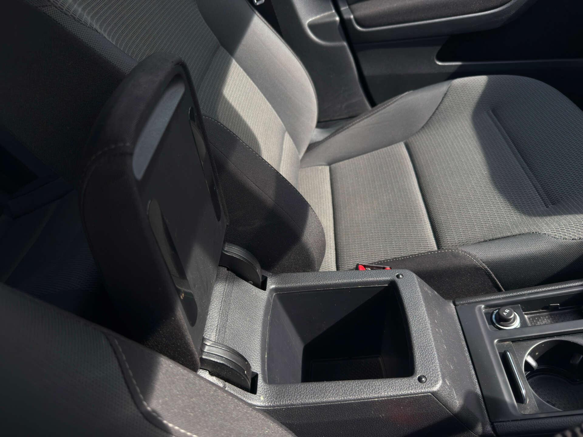 Volkswagen Golf view 61