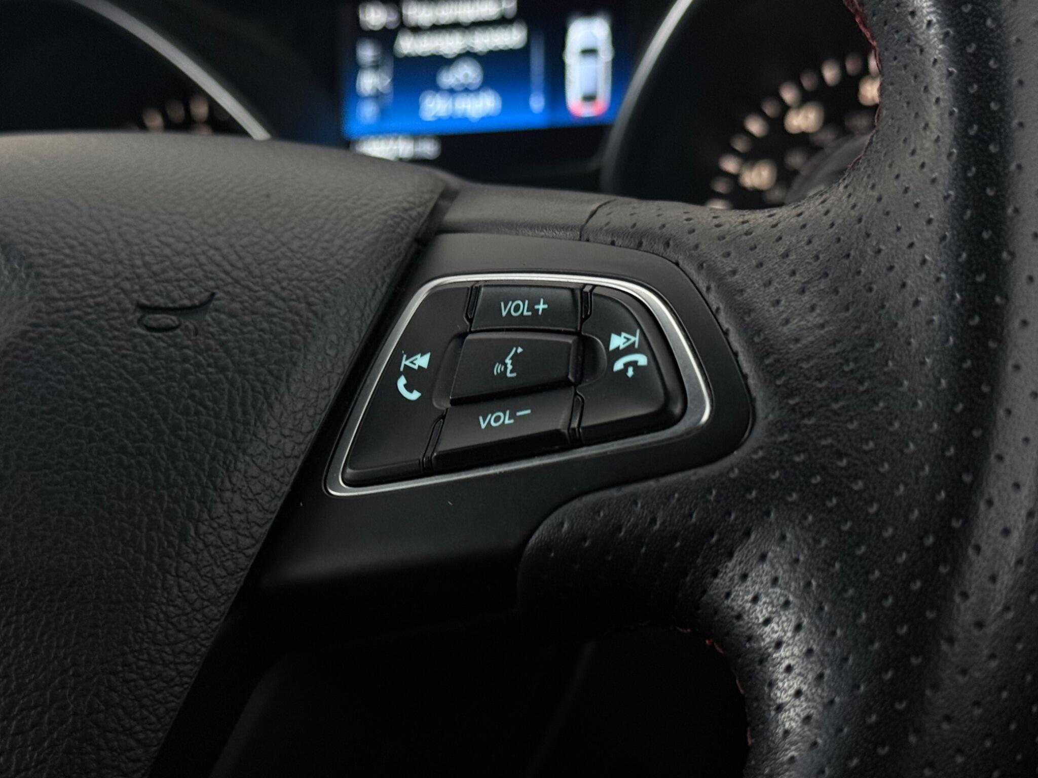 Ford Kuga view 16