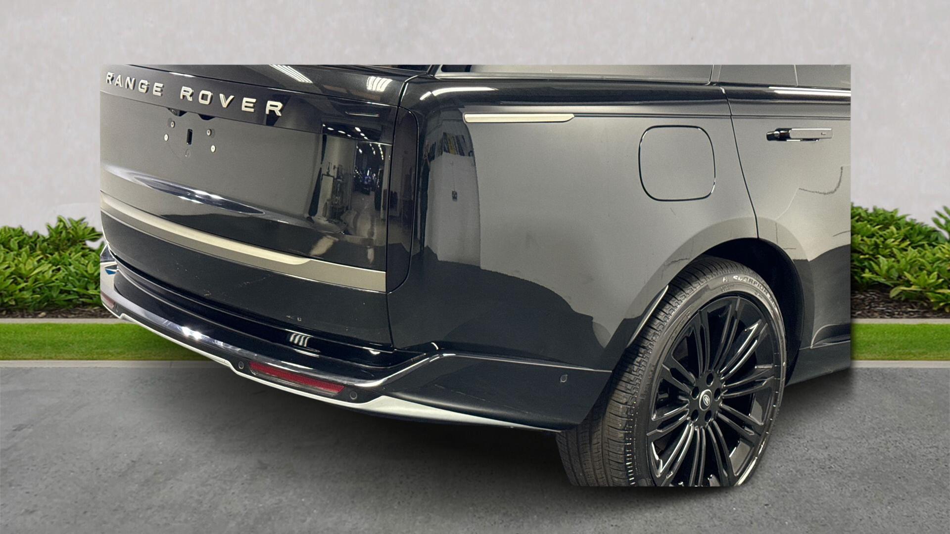 Land Rover Range Rover view 19