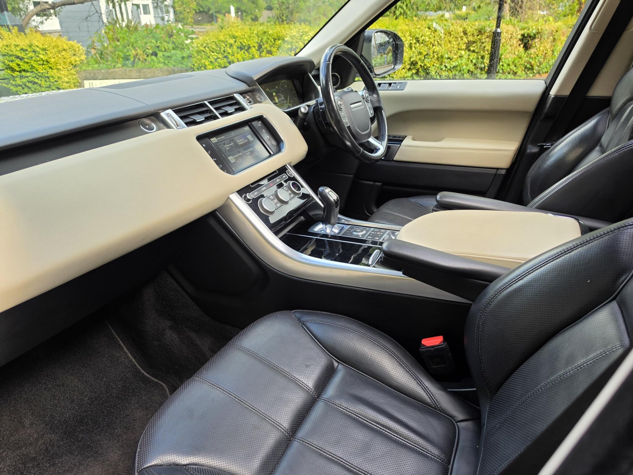 Land Rover Range Rover Sport view 10