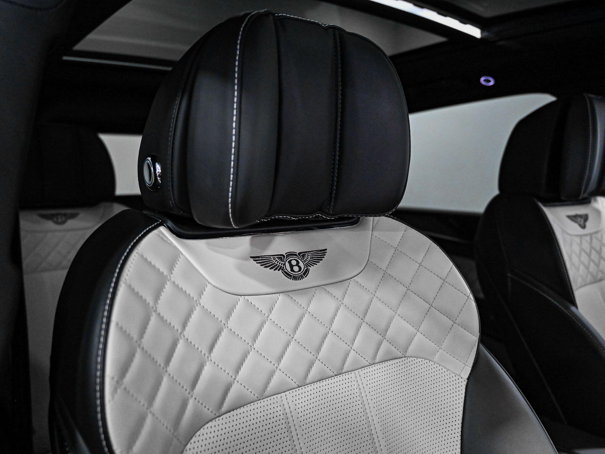 Bentley Bentayga view 16