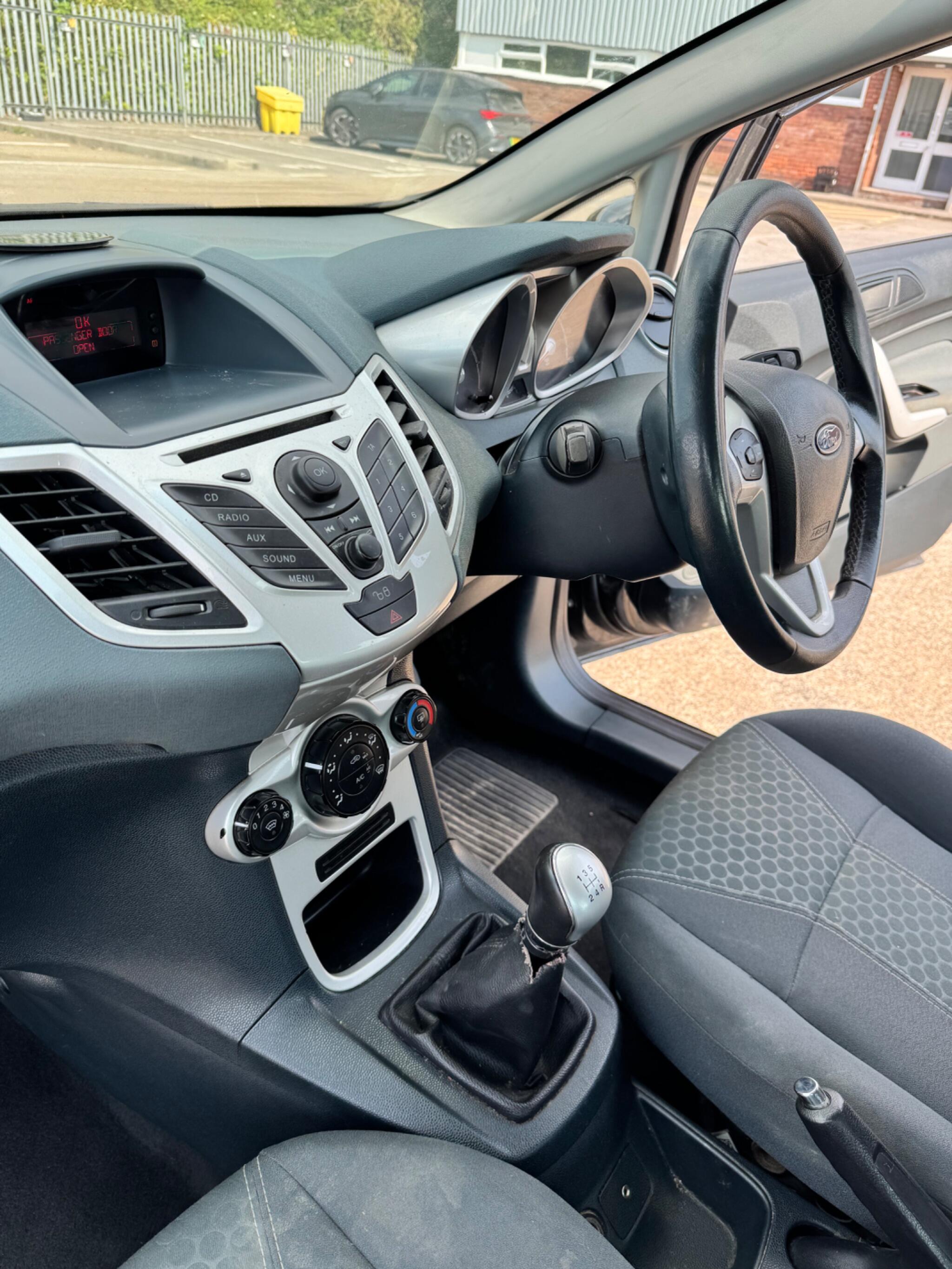 Ford Fiesta view 20