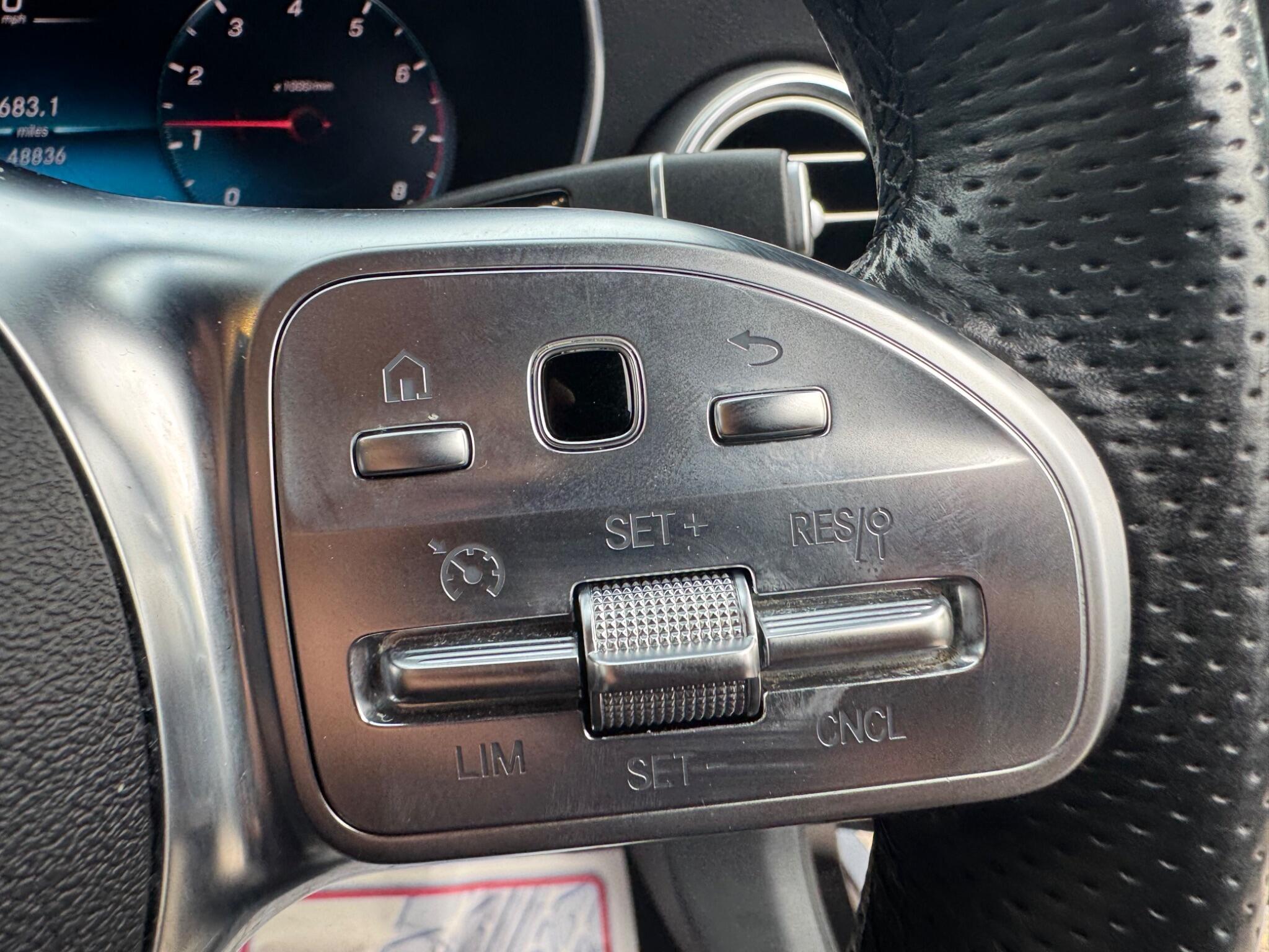 Mercedes-Benz GLC view 26