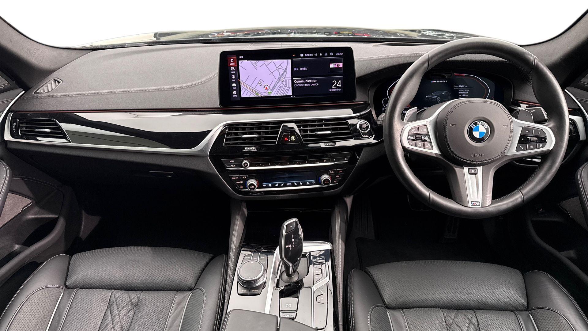 BMW 5 Series view 4