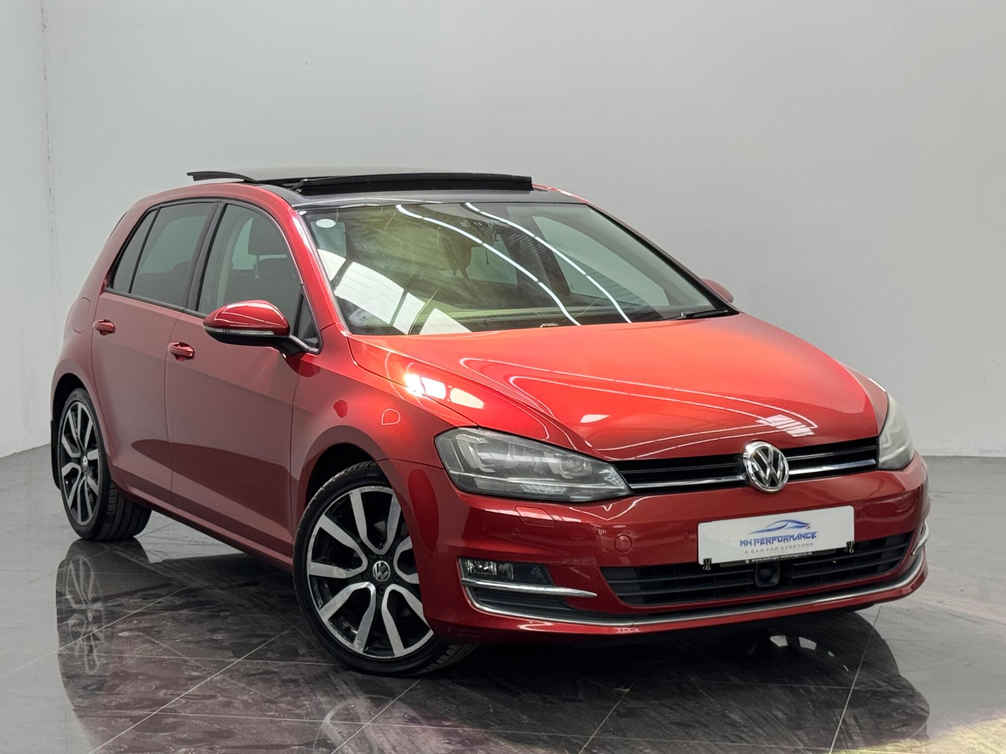 Volkswagen Golf view 3