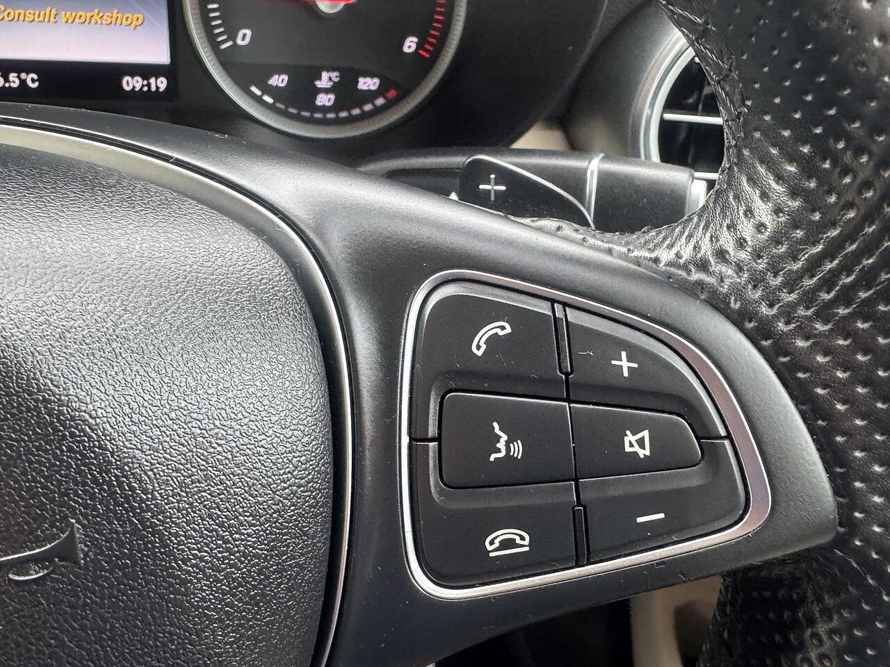 Mercedes-Benz GLC view 16