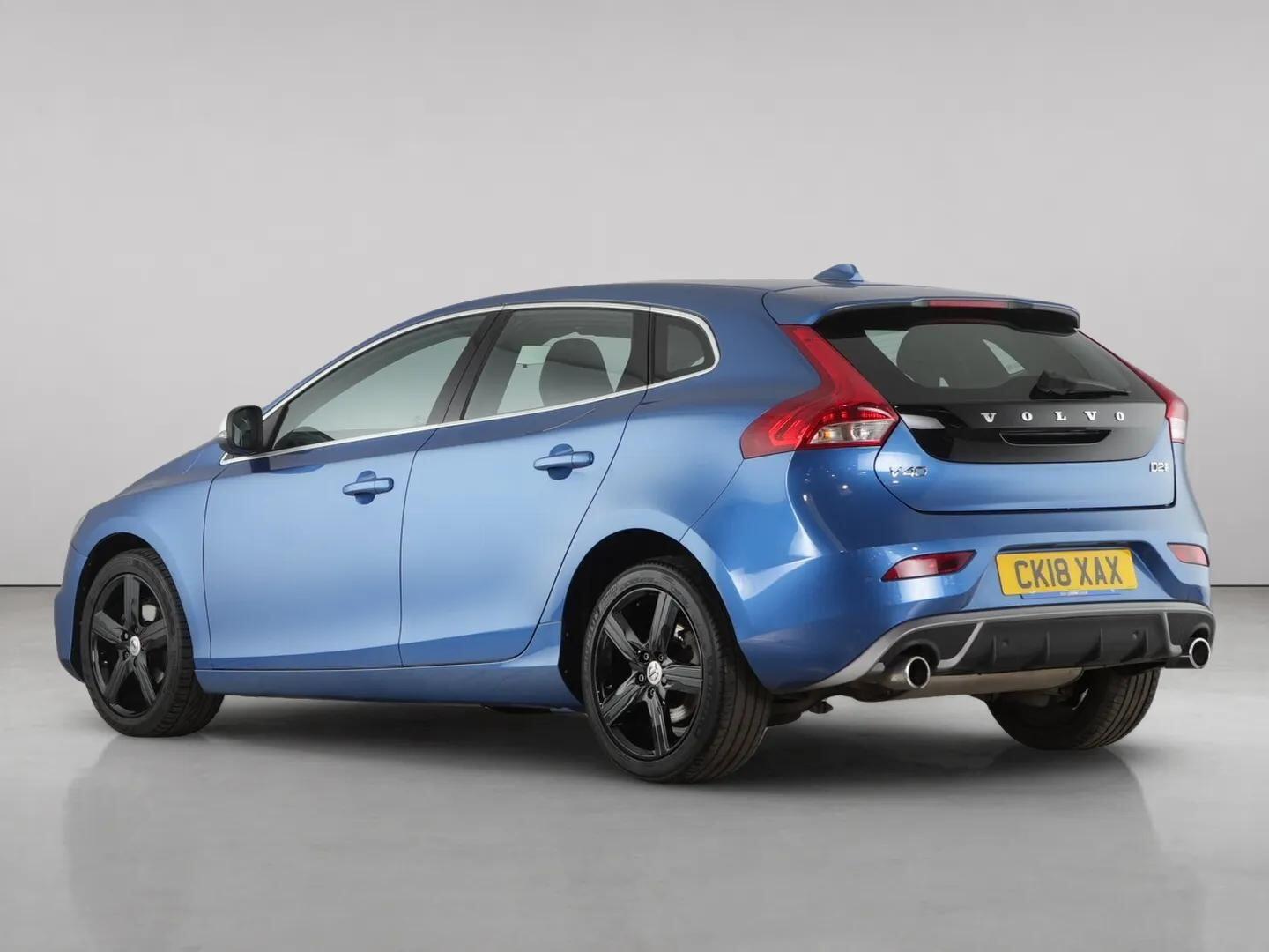 Volvo V40 view 6