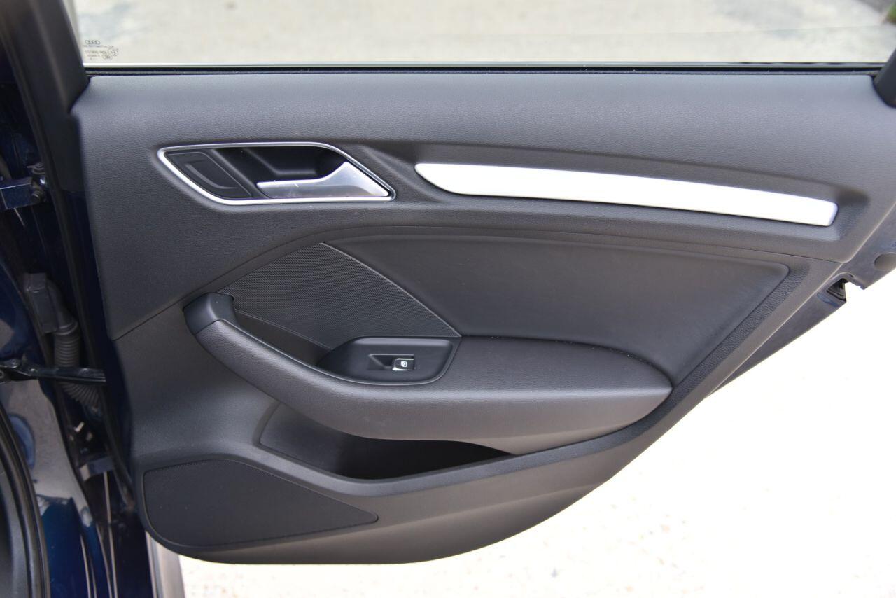 Audi A3 view 57