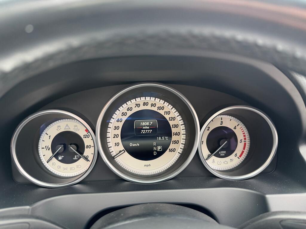 Mercedes-Benz E Class view 23