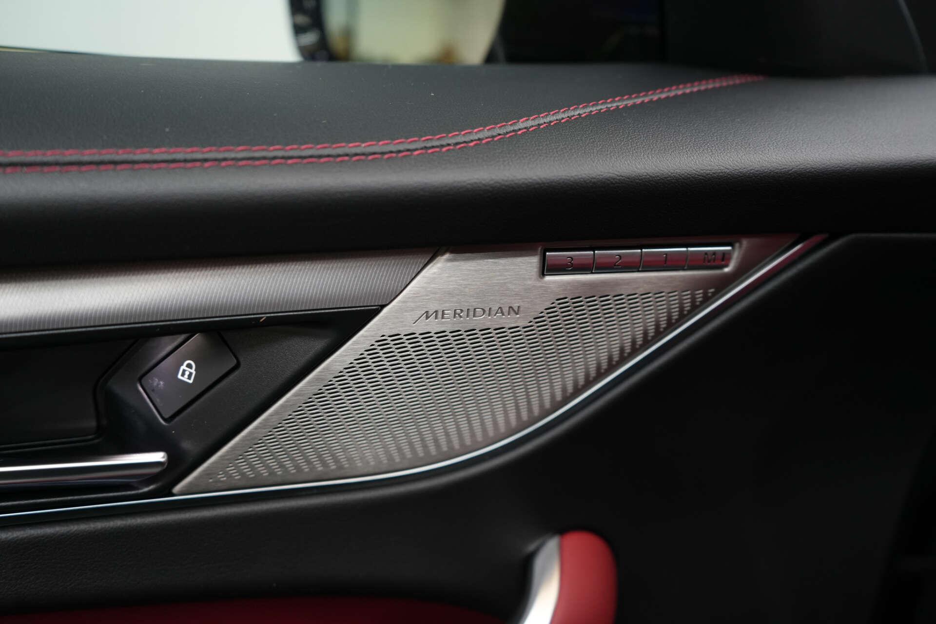 Jaguar F-Pace view 18