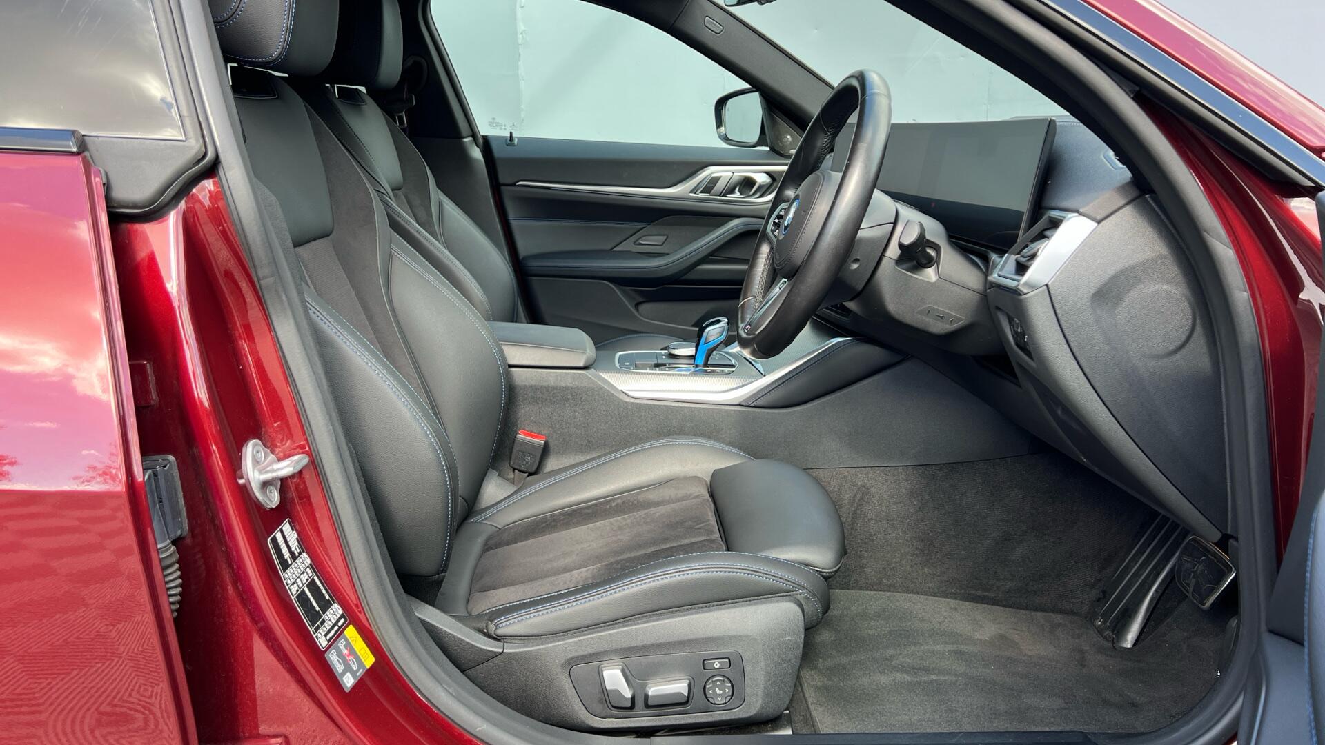 BMW I4 view 11