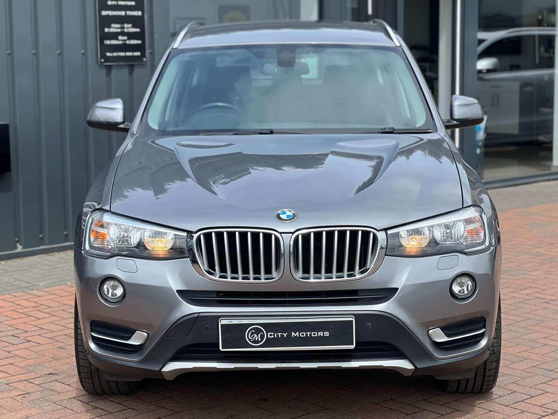 BMW X3 view 4