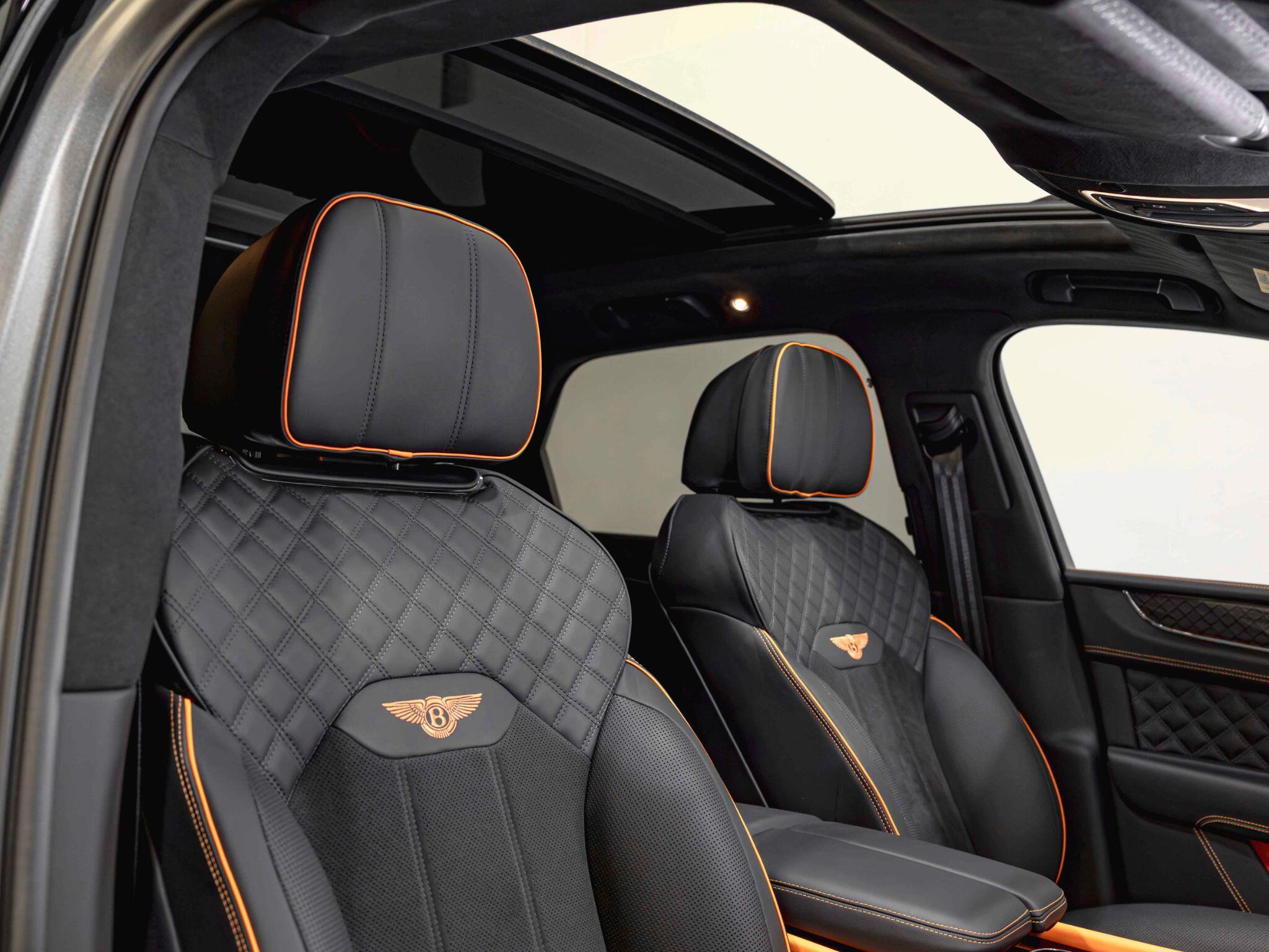 Bentley Bentayga view 3