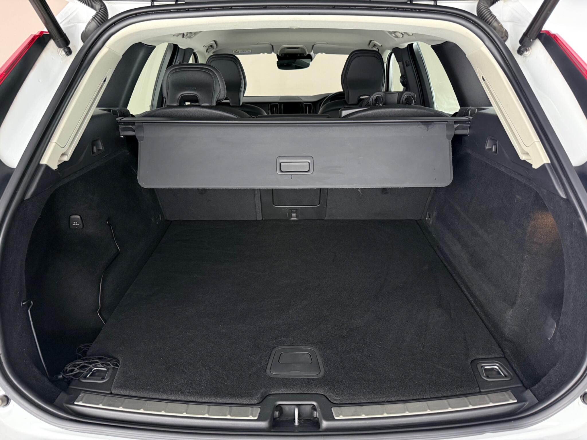 Volvo XC60 view 10