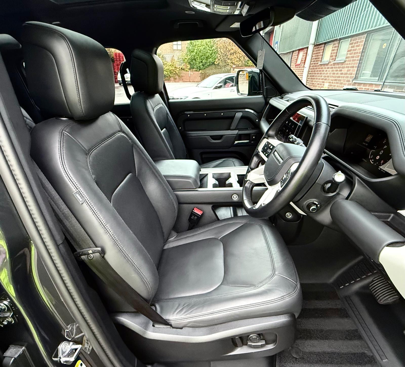 Land Rover Defender view 51