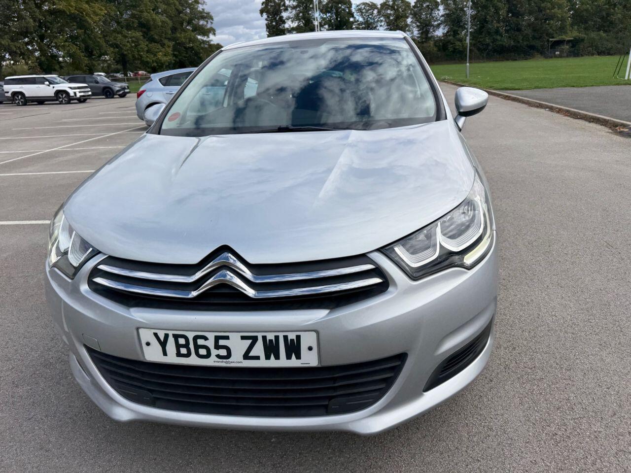 Citroen C4 view 11