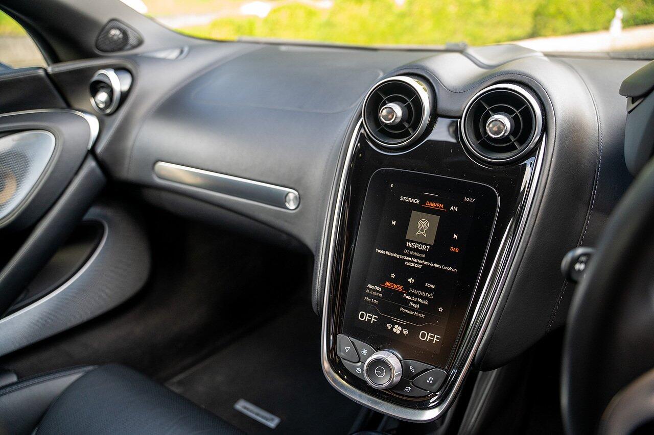 McLaren GT view 63