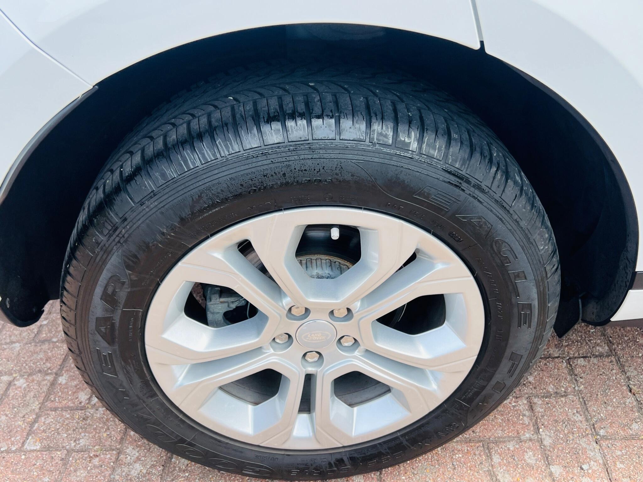 Land Rover Range Rover Evoque view 37
