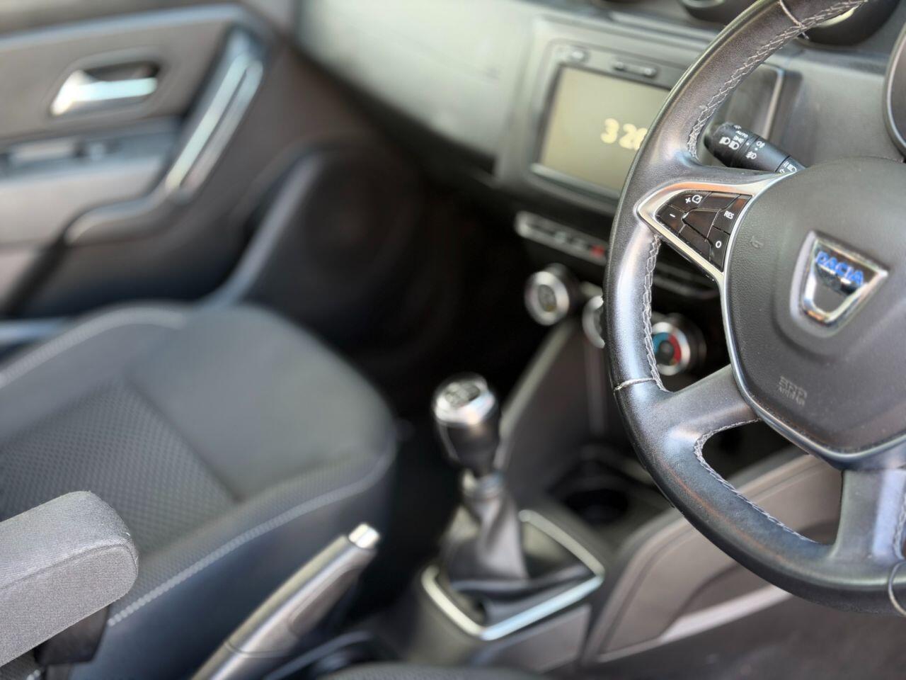 Dacia Duster view 83