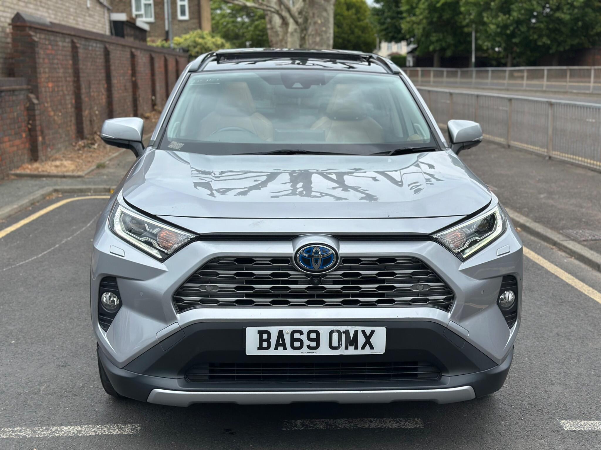 Toyota Rav4 view 2