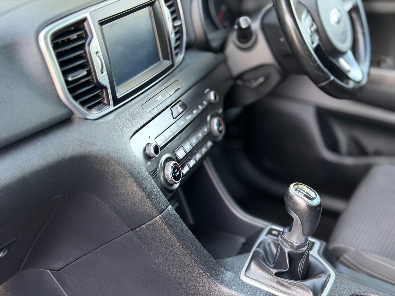 Kia Sportage view 123