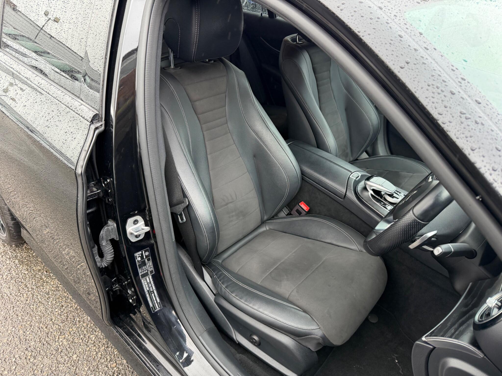 Mercedes-Benz E-Class view 16
