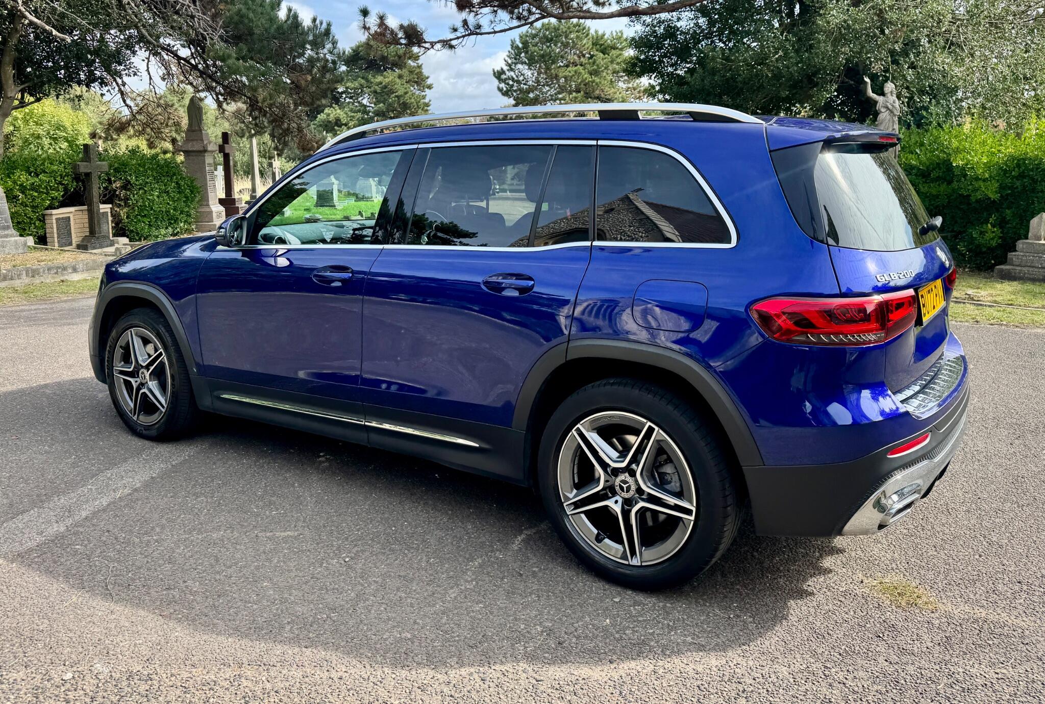 Mercedes-Benz GLB view 13