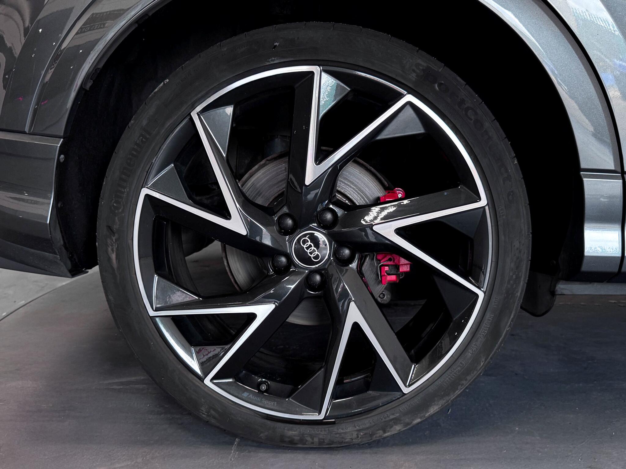Audi RS Q3 view 59