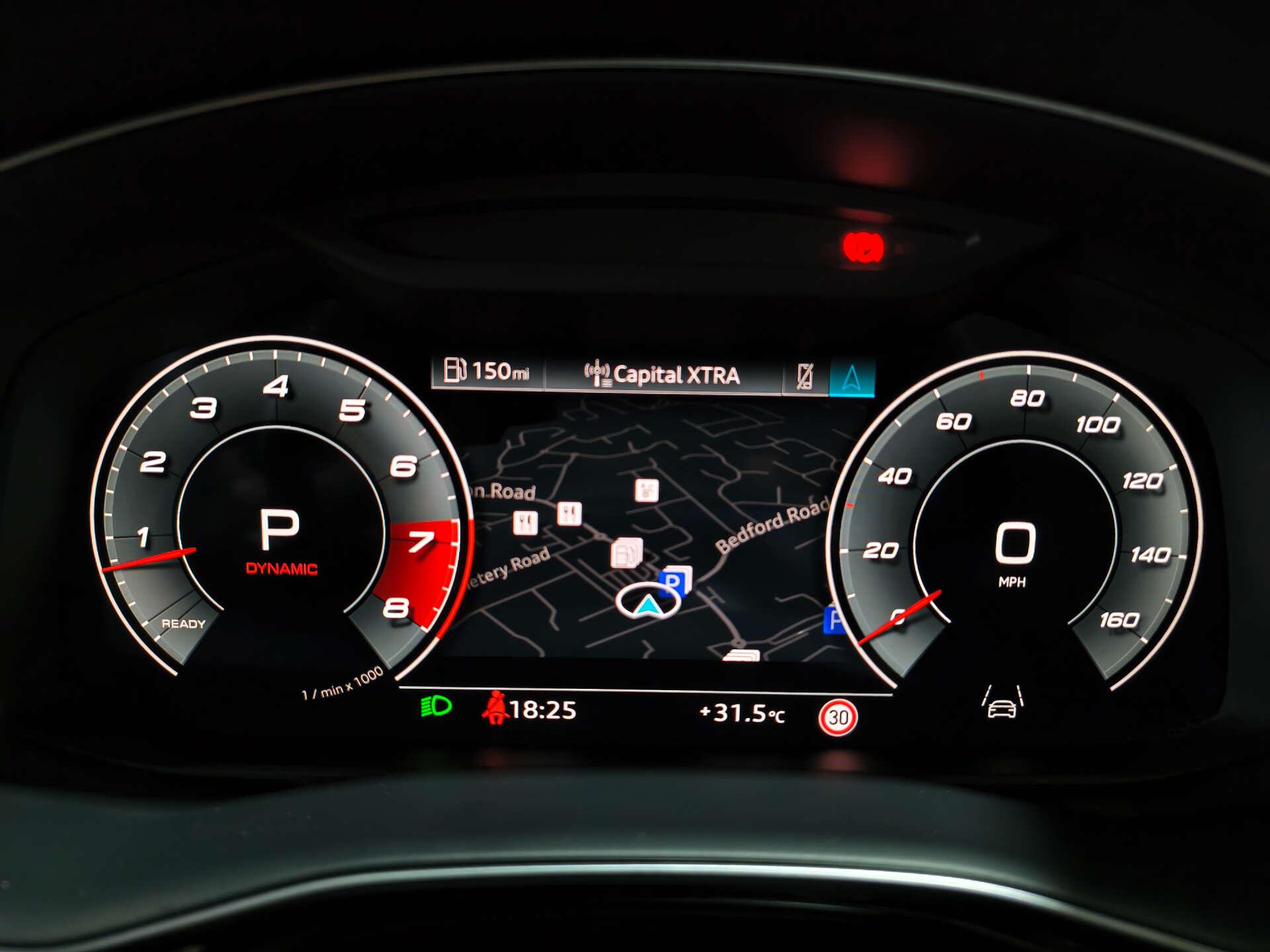 Audi SQ7 view 37