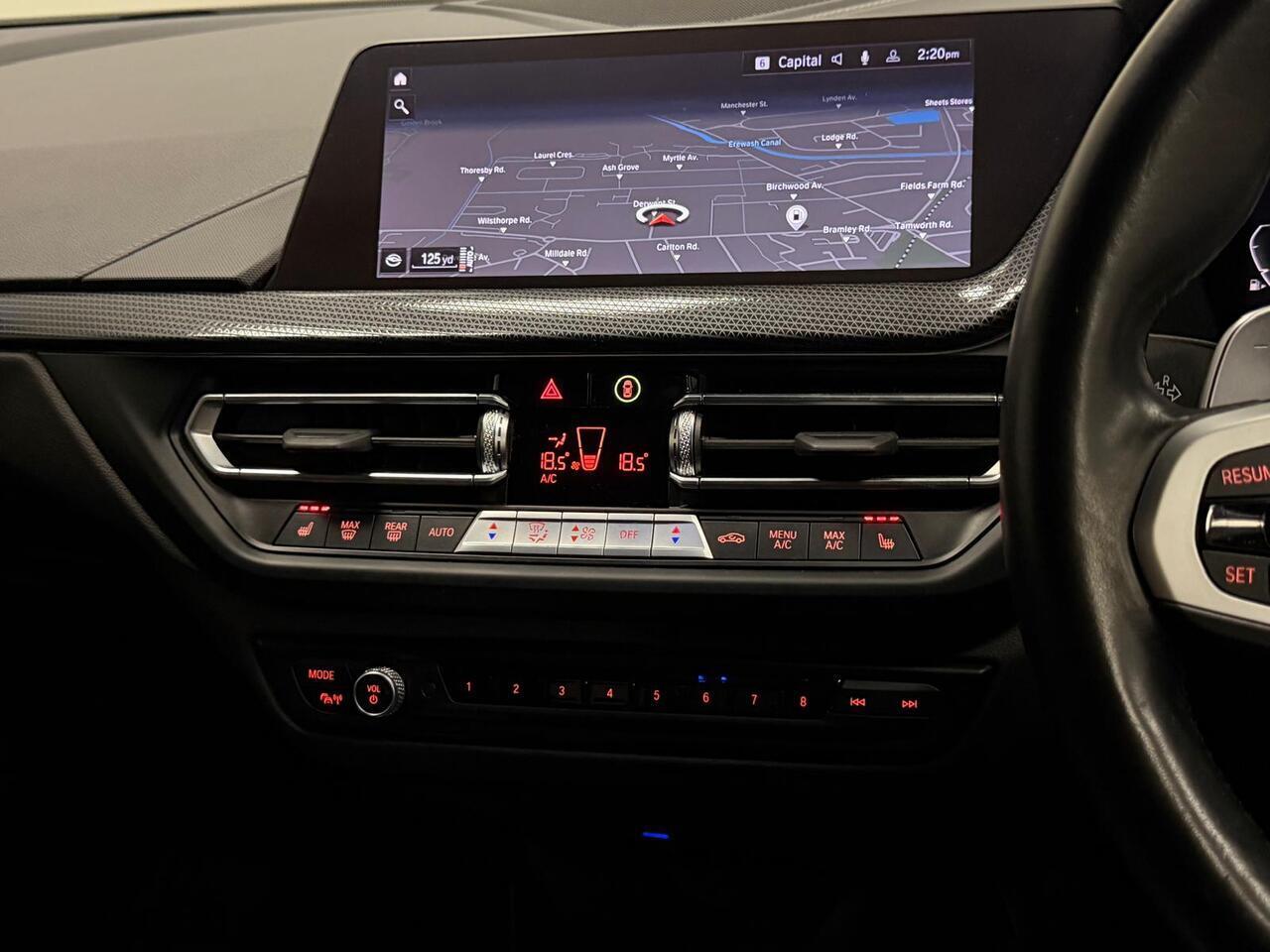 BMW 1 Series view 32