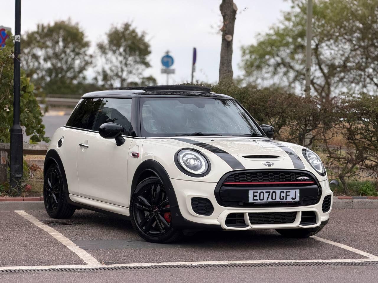 Mini Cooper view 36
