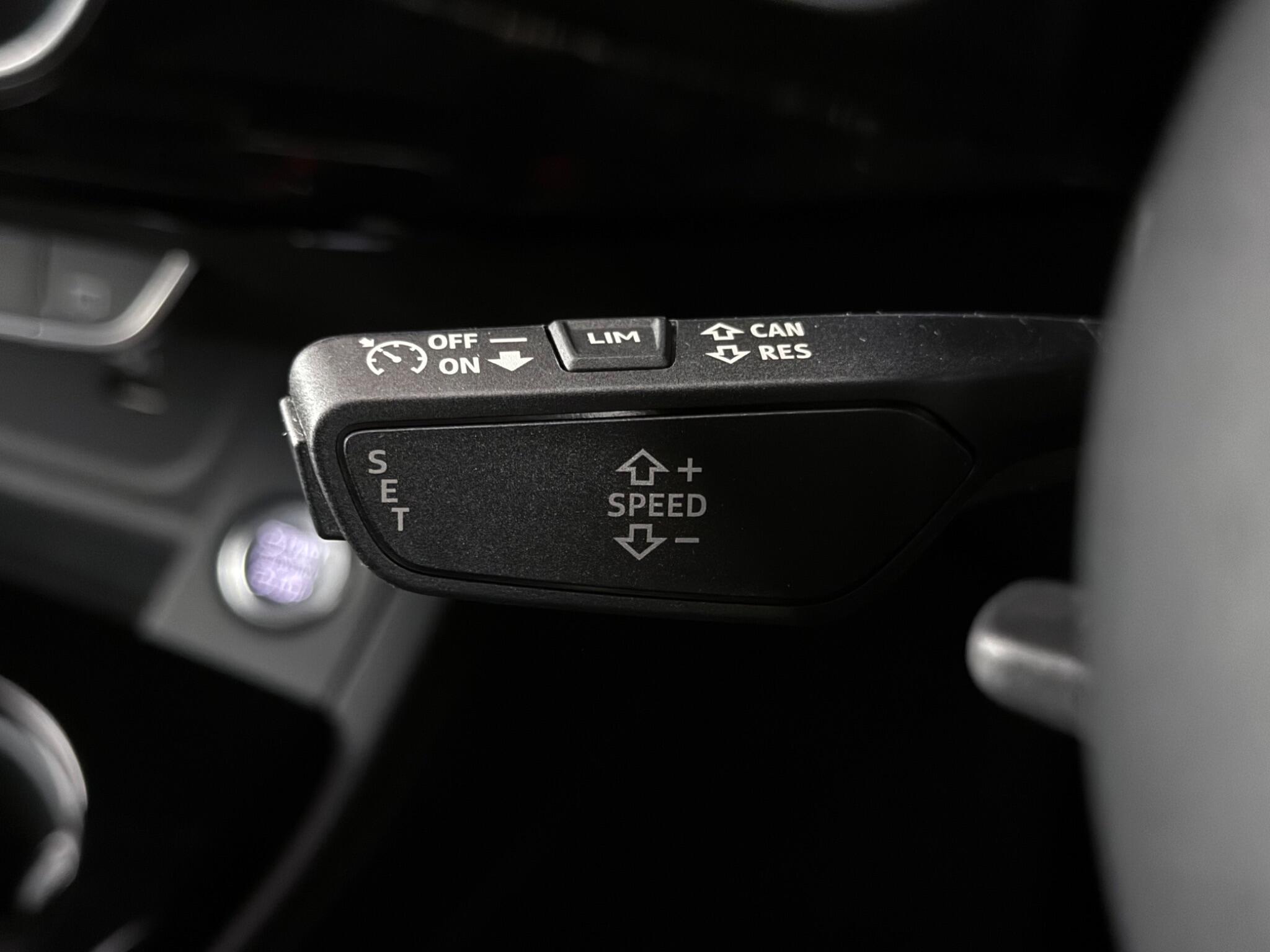 Audi A4 view 7