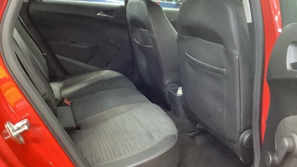 Vauxhall Astra view 8