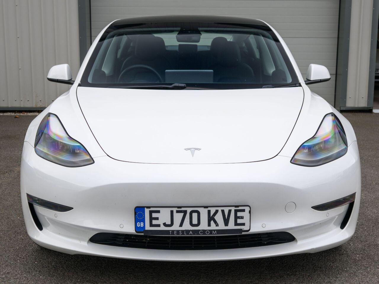 Tesla Model 3 view 4