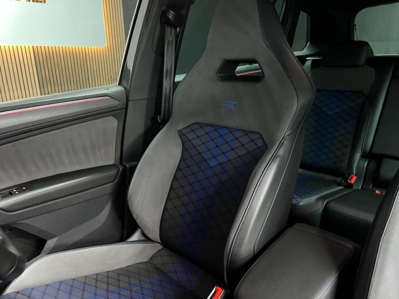 Volkswagen Tiguan view 32