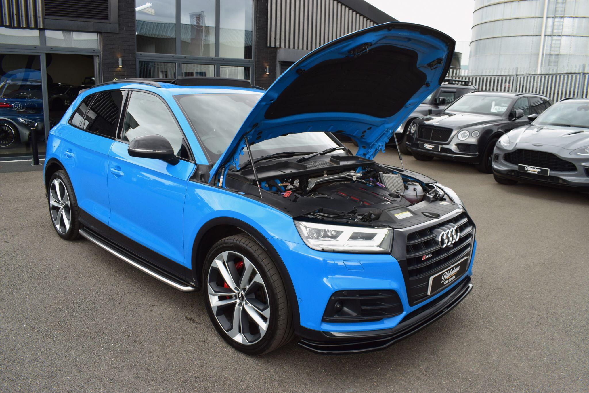 Audi SQ5 view 38