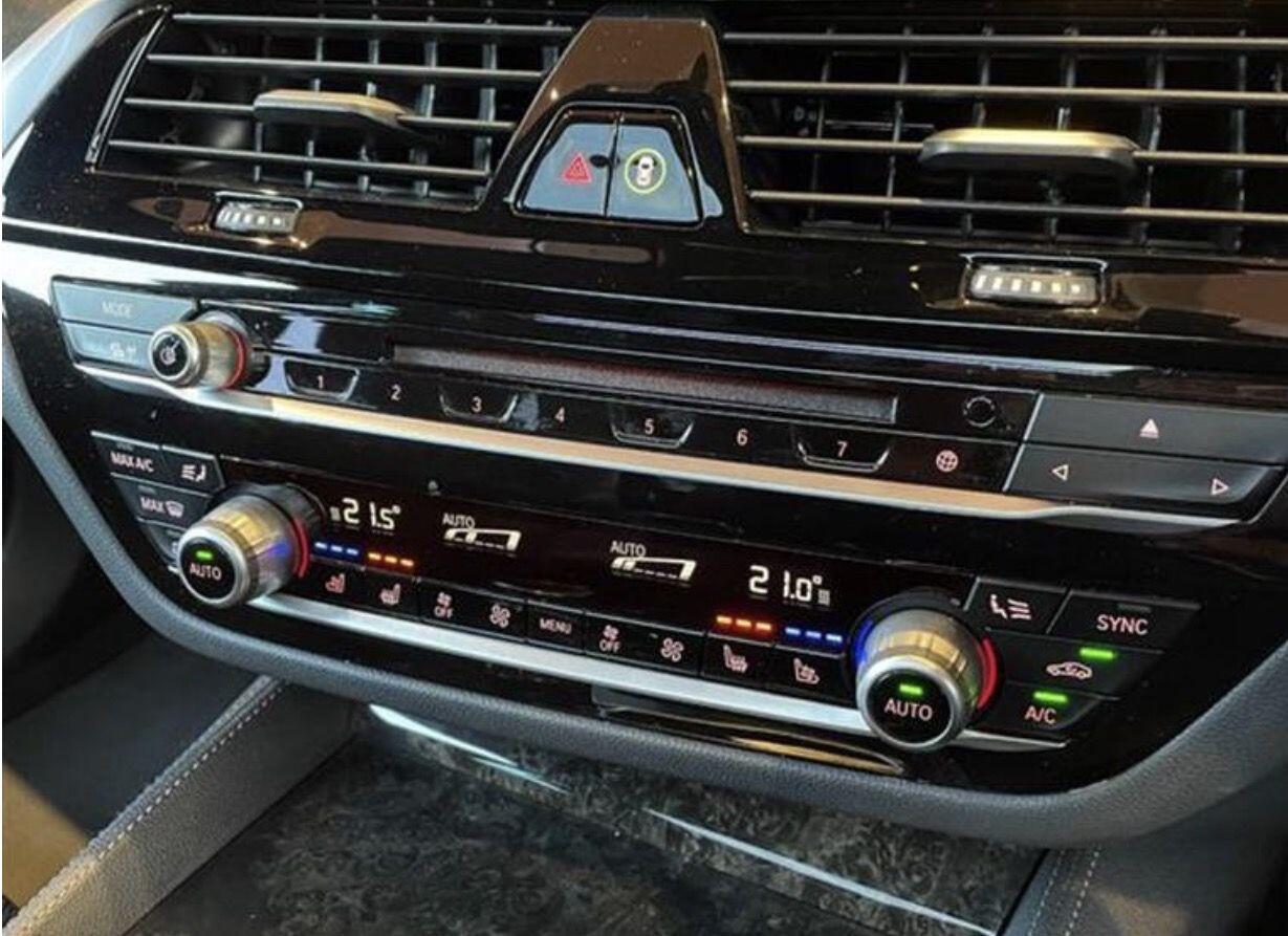 BMW 5 Series view 13