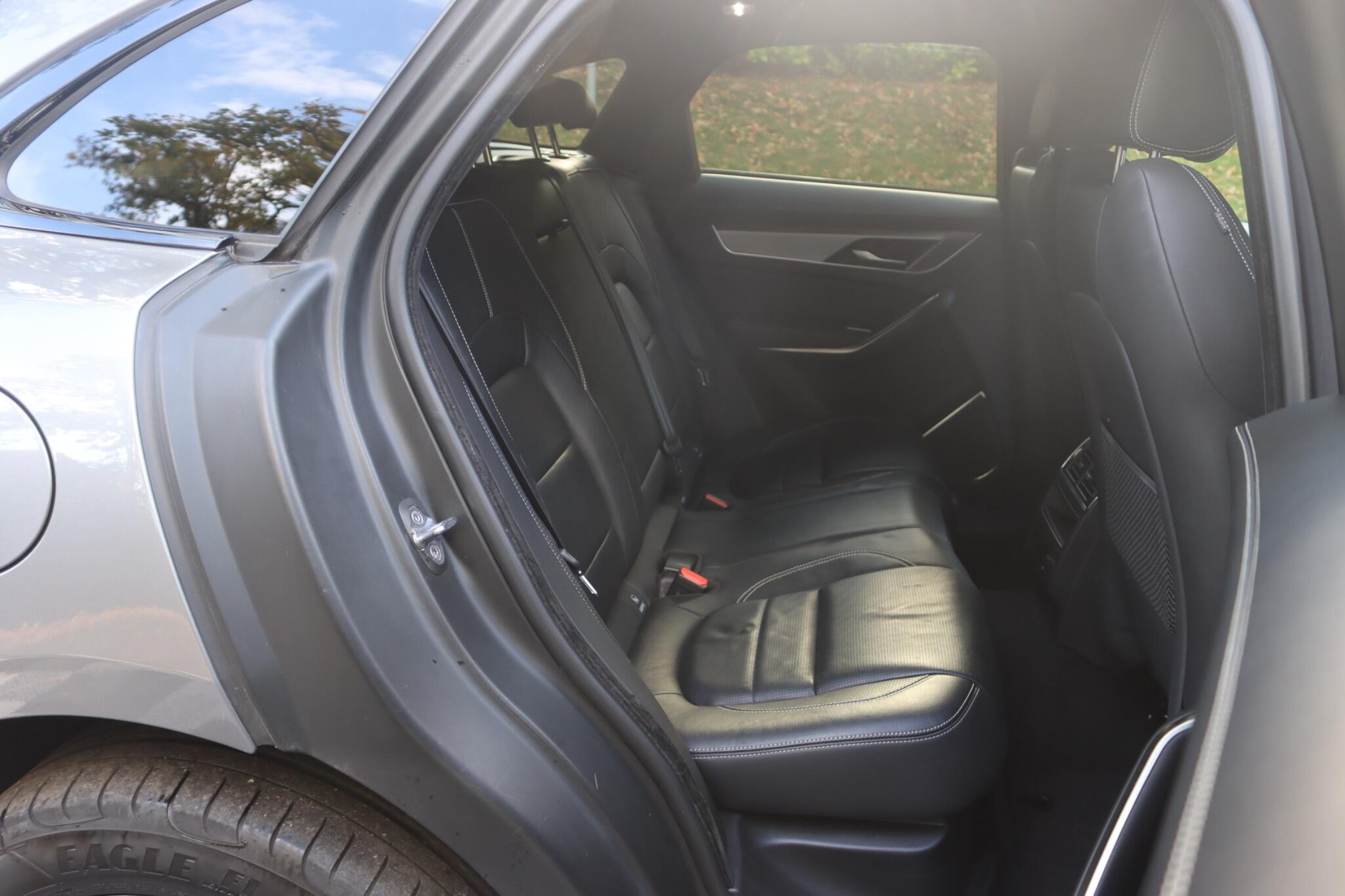 Jaguar F-Pace view 6