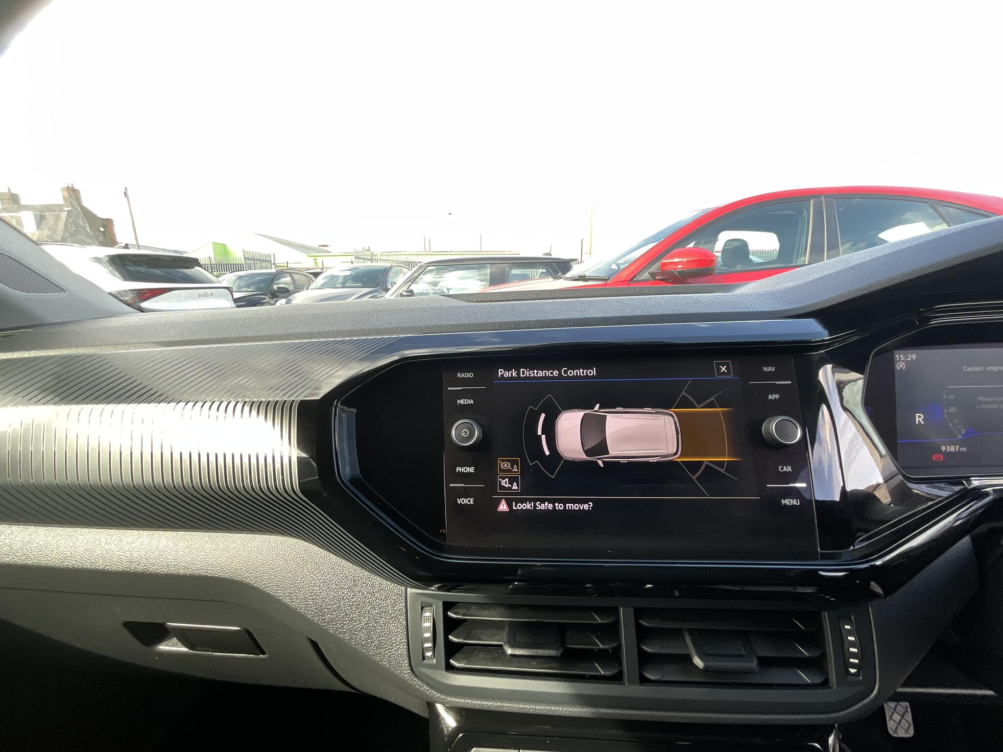 Volkswagen T-Cross view 30