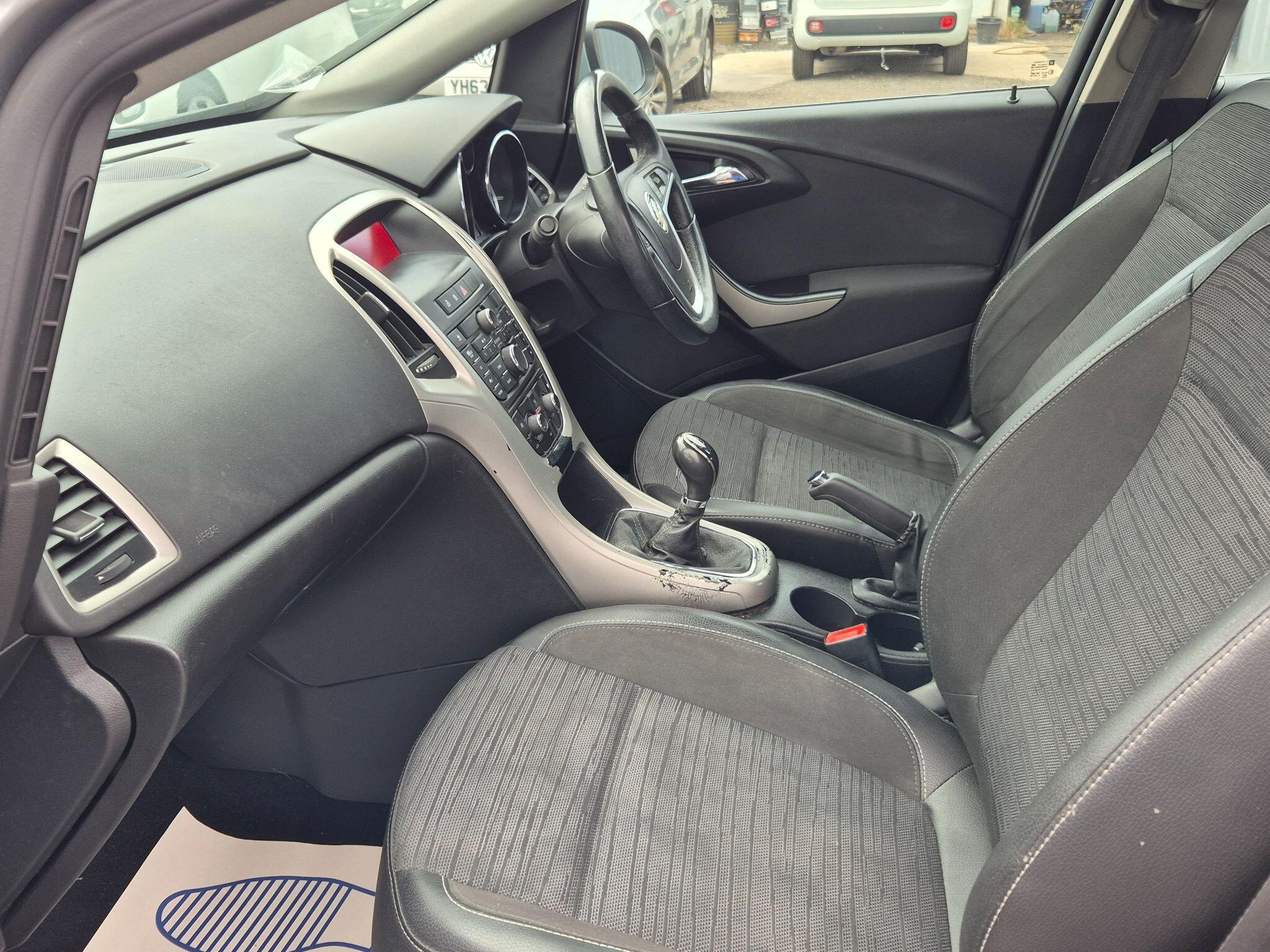 Vauxhall Astra view 18