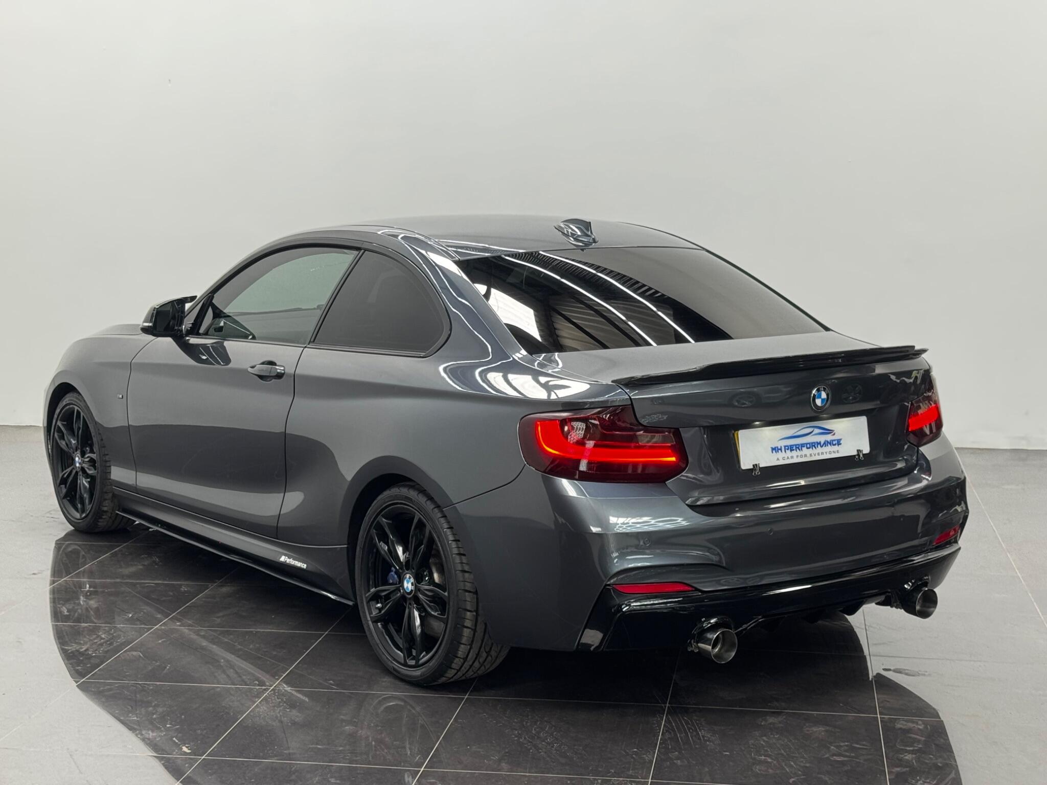 BMW 2 Series view 59