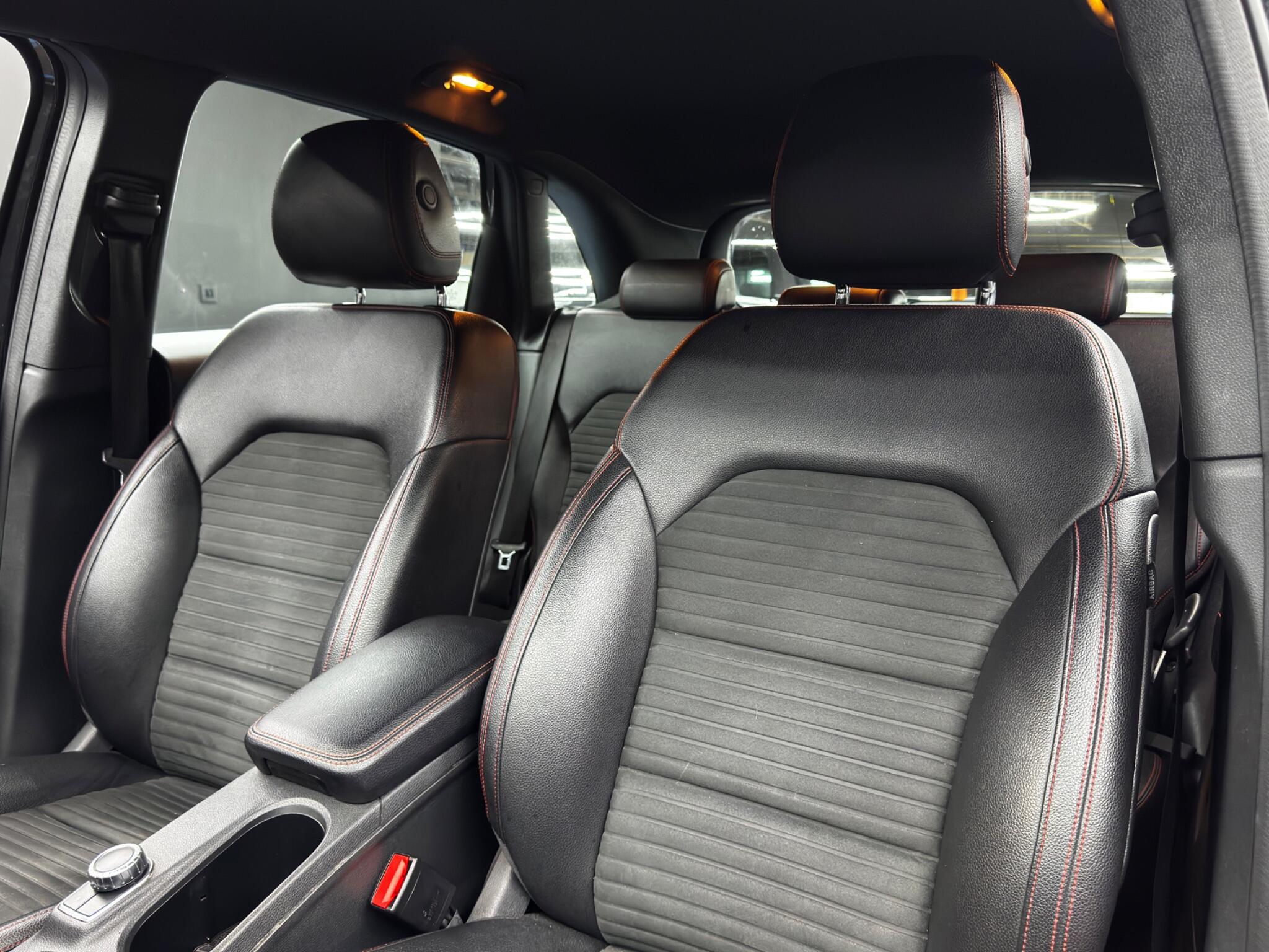 Mercedes-Benz B-Class view 14