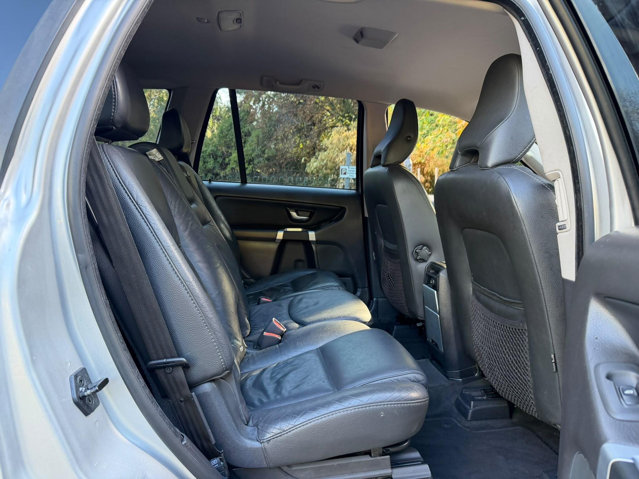 Volvo XC90 view 21