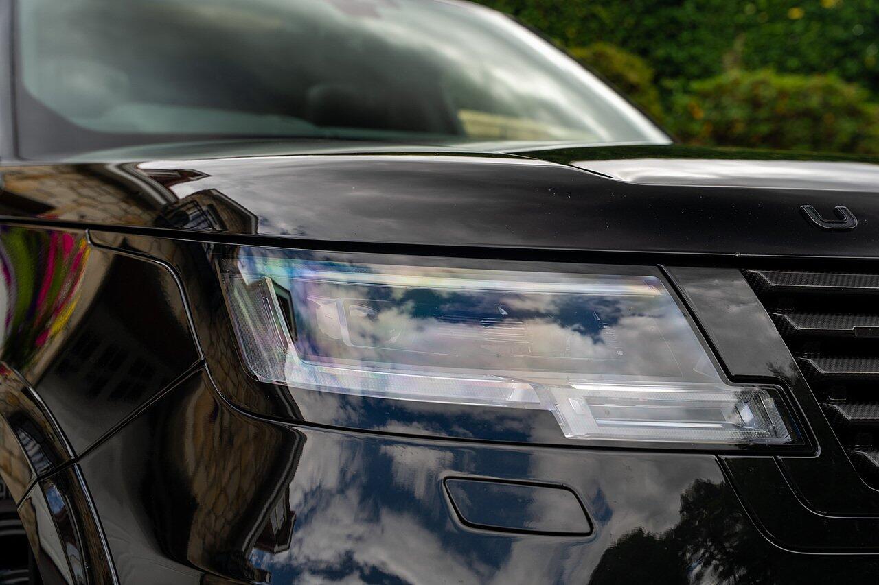 Land Rover Range Rover view 31