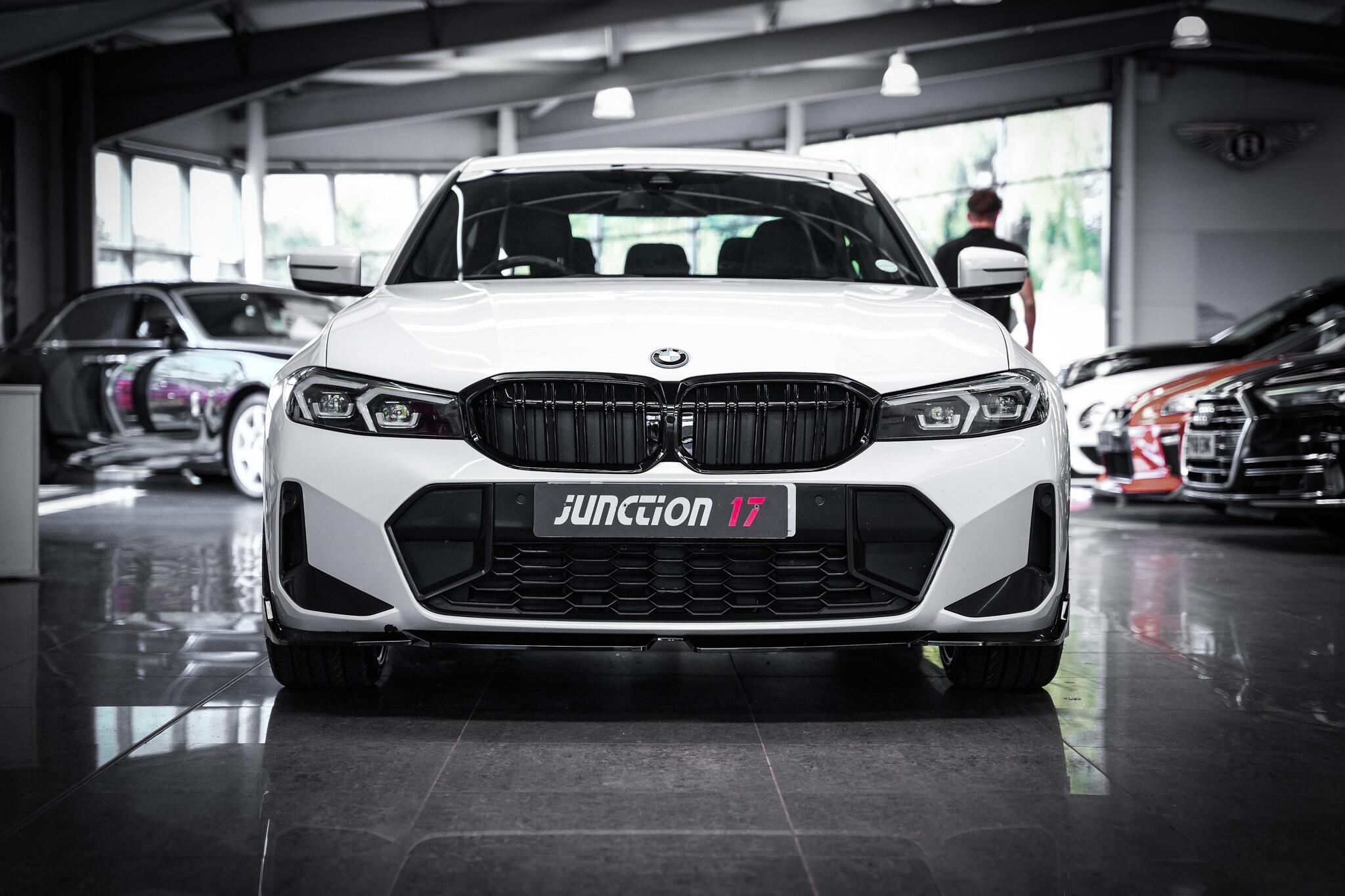 BMW 3 Series view 11