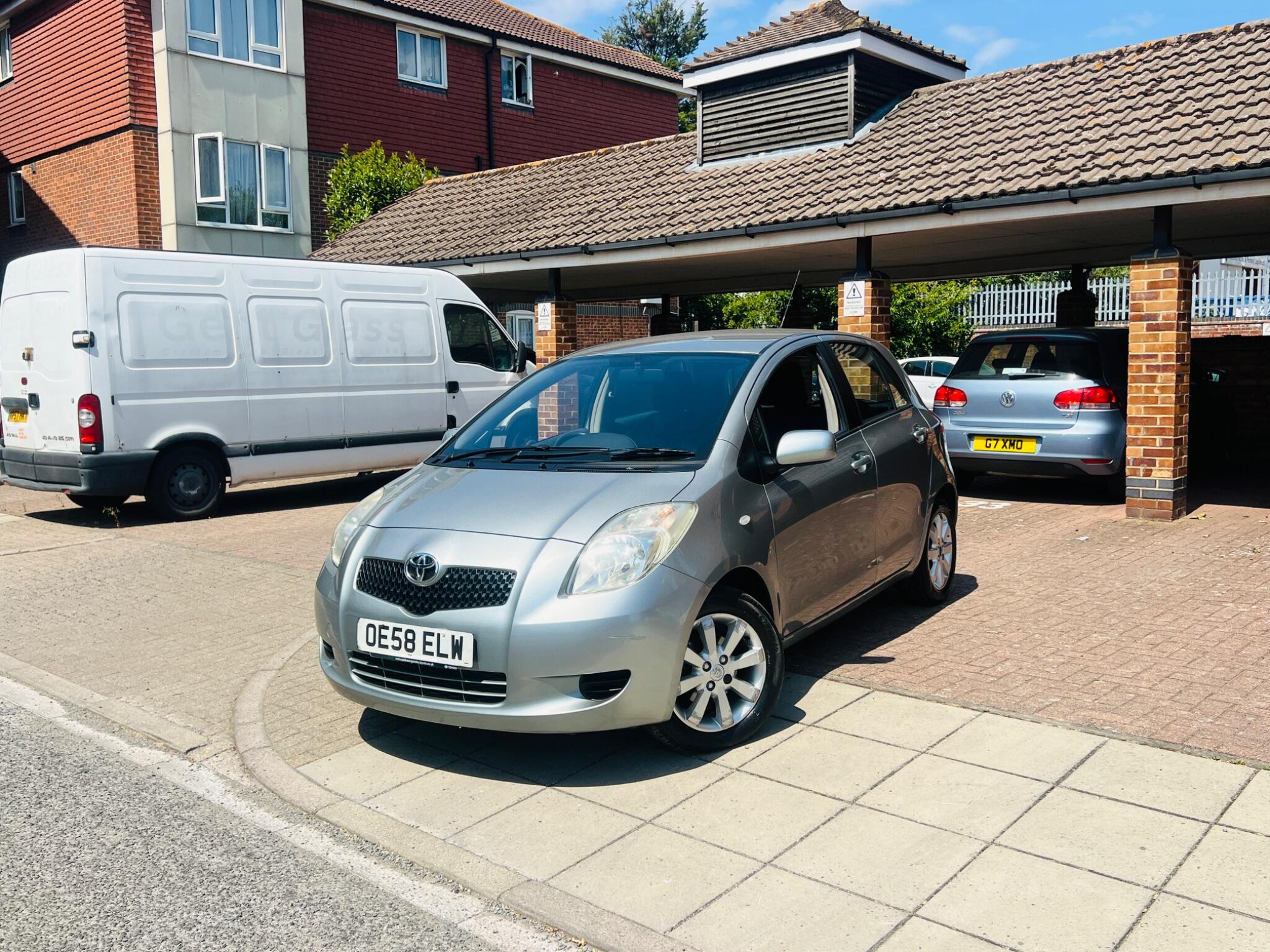 Toyota Yaris view 15