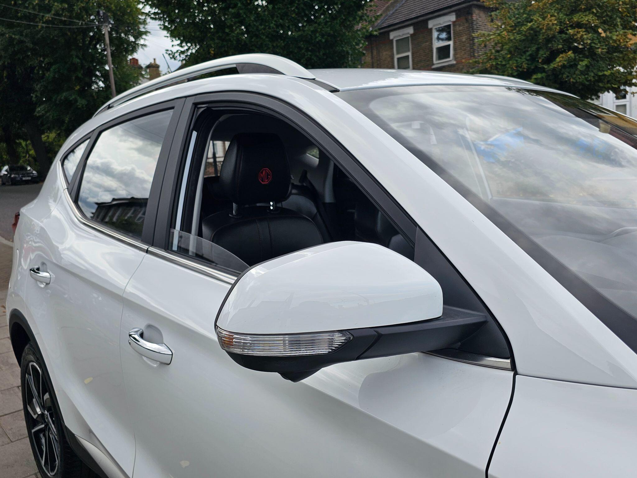 MG ZS view 21