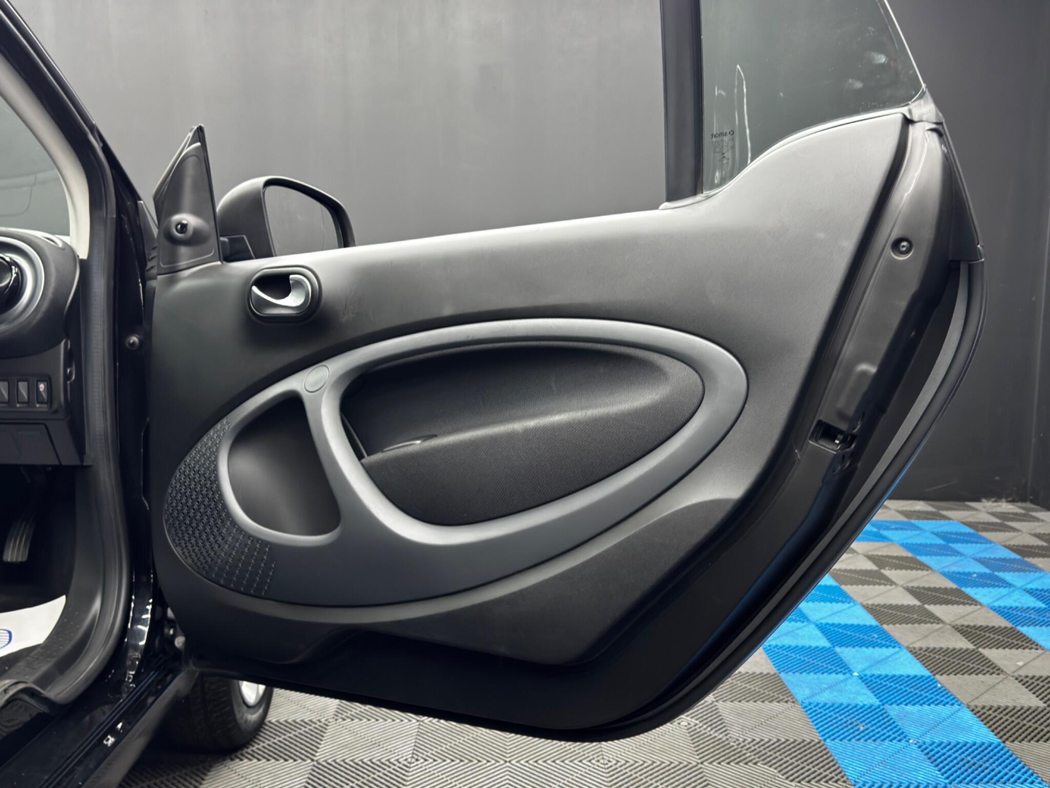 Smart Fortwo view 28