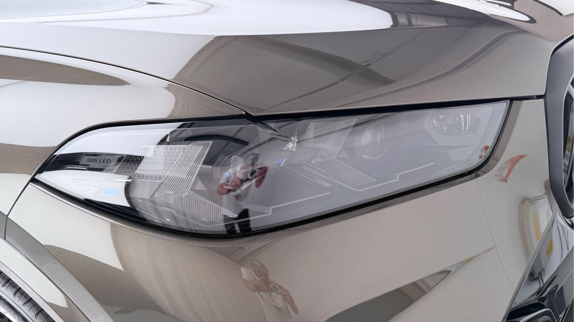 BMW X5 view 24